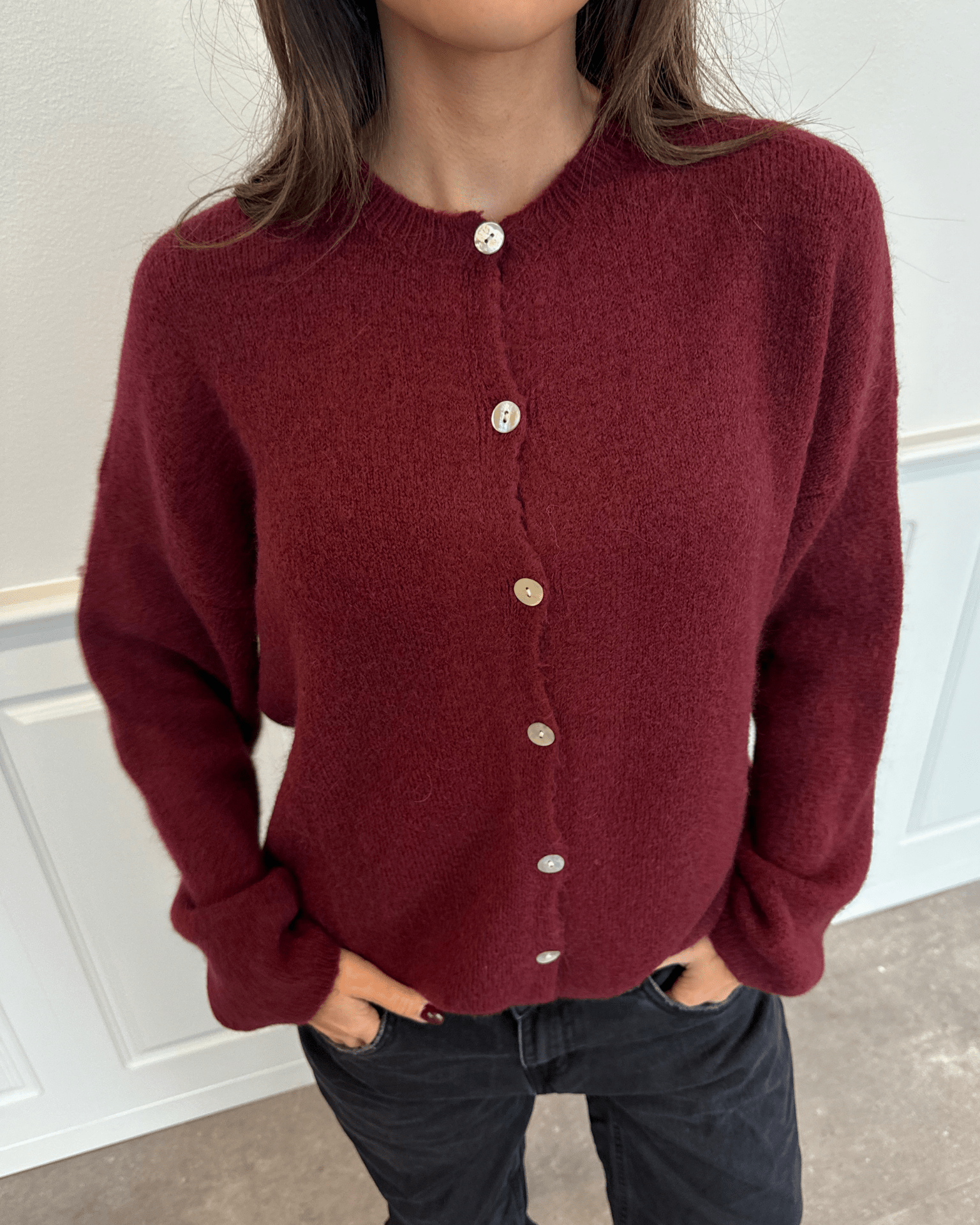 Vinrød Molli strik cardigan med knapper fra Din Vintage Shop