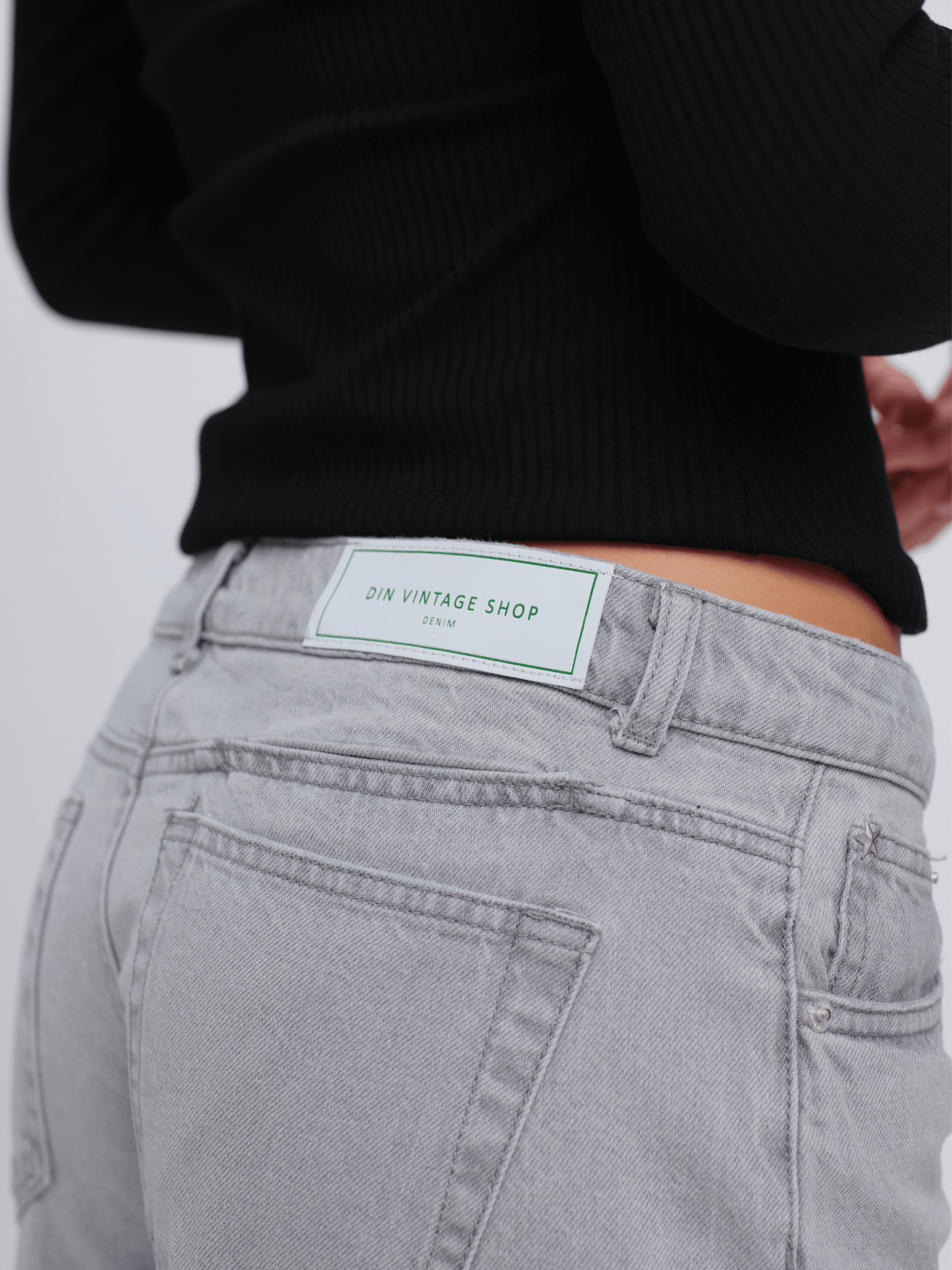 ESTHER JEANS - HELLGRAU