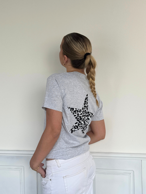 GREY LEOSTAR UNISEX T-SHIRT (rygprint) - GRÅ