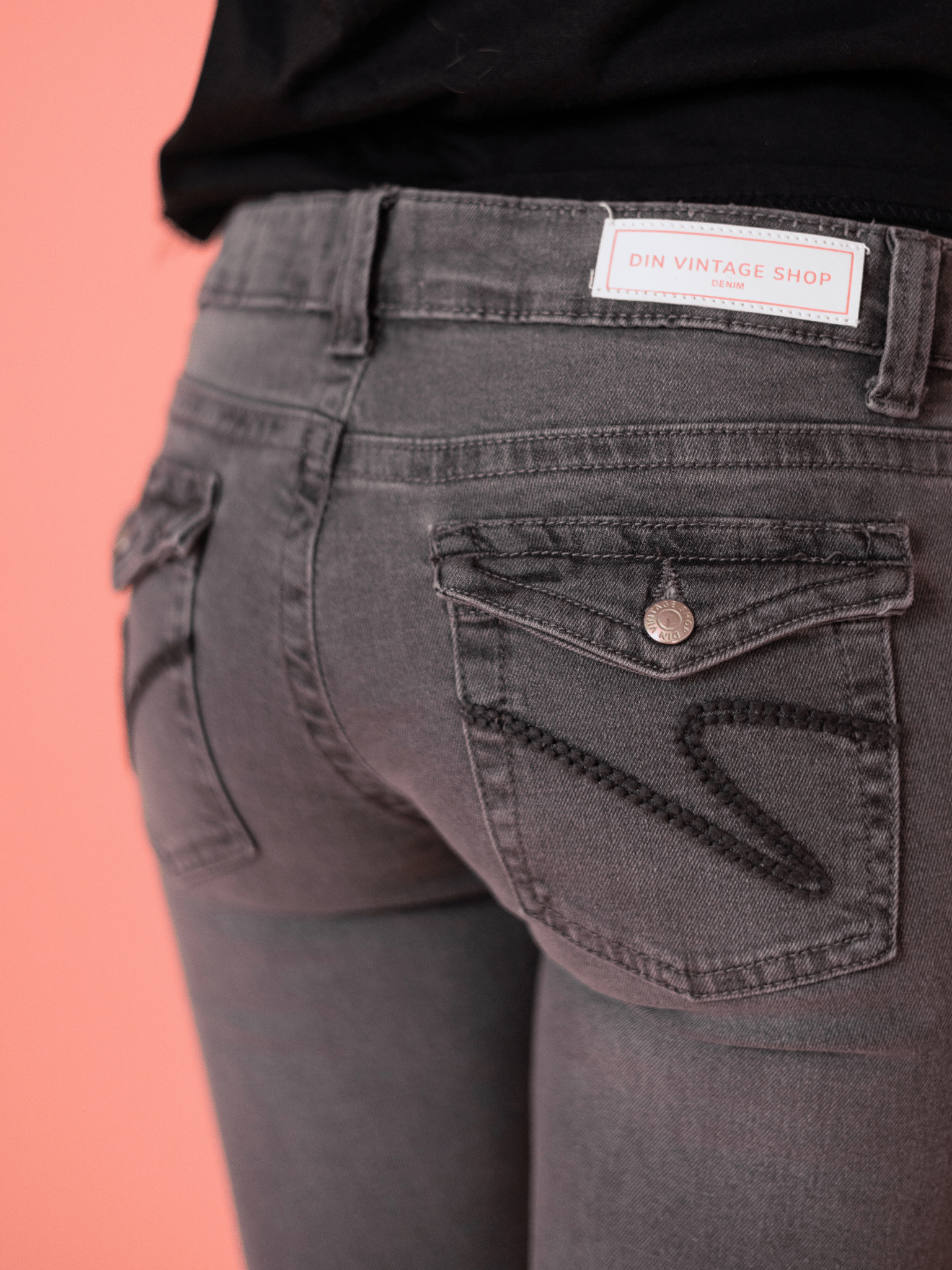 HANNAH ULTRA LOW BOOTCUT JEANS - DUNKELGRAU