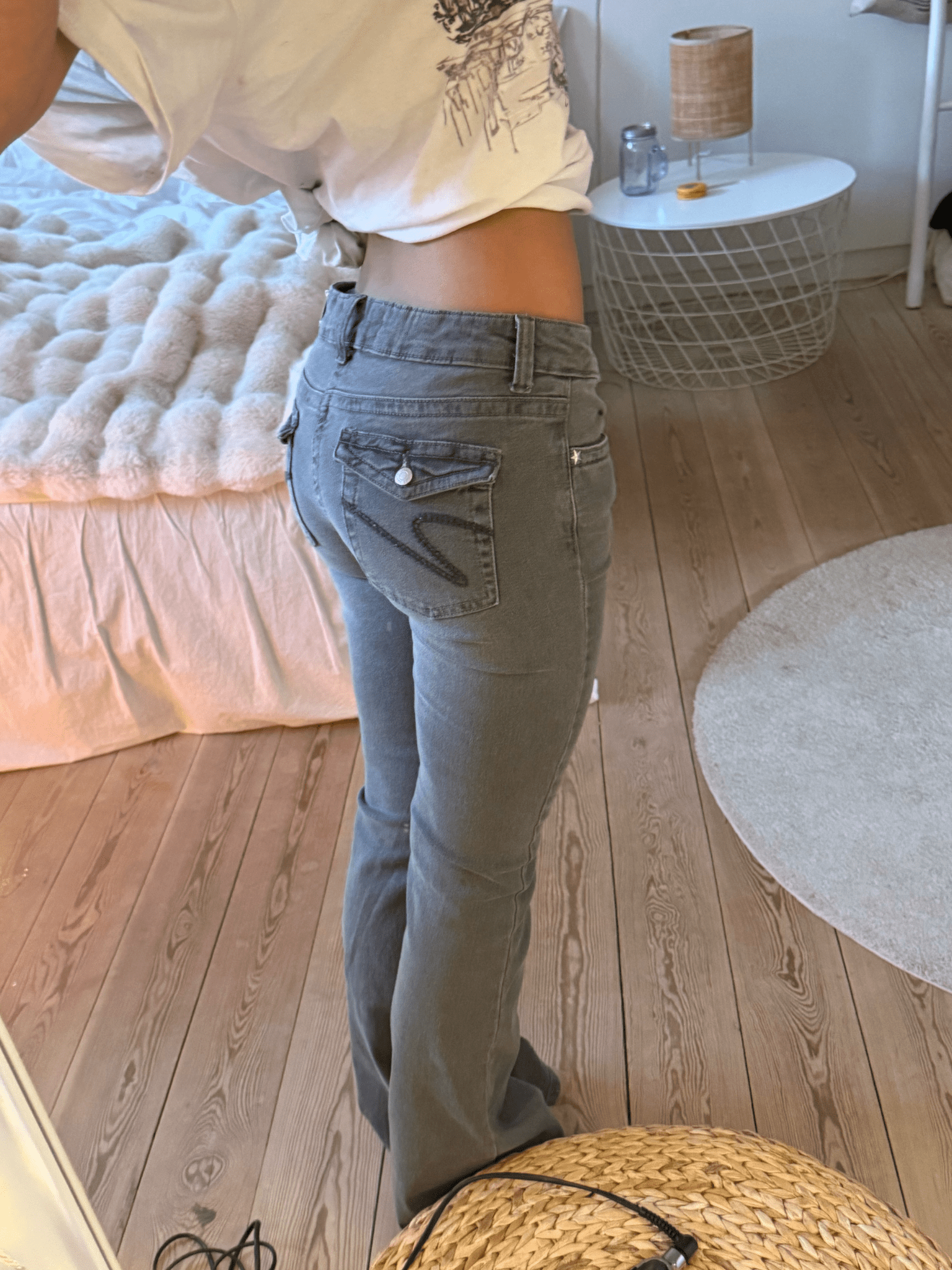 HANNAH ULTRA LOW BOOTCUT JEANS - DUNKELGRAU