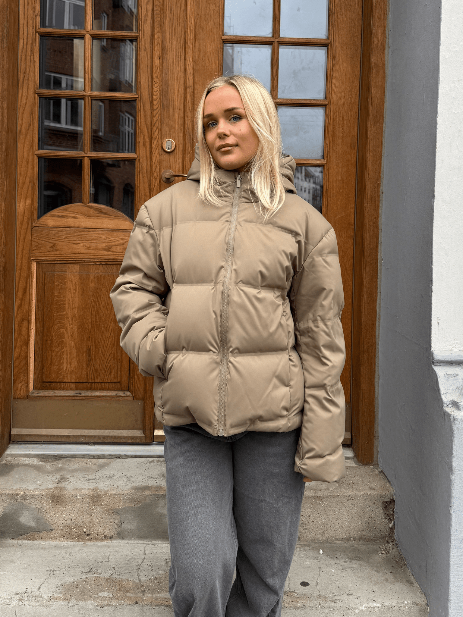 ISA DAUNENJACKE - TAUPE