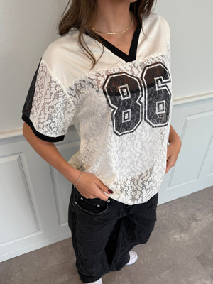 LACEY FOOTBALL TEE - OFFWHITE