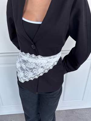 NAINA LACE HIP SCARF - WHITE