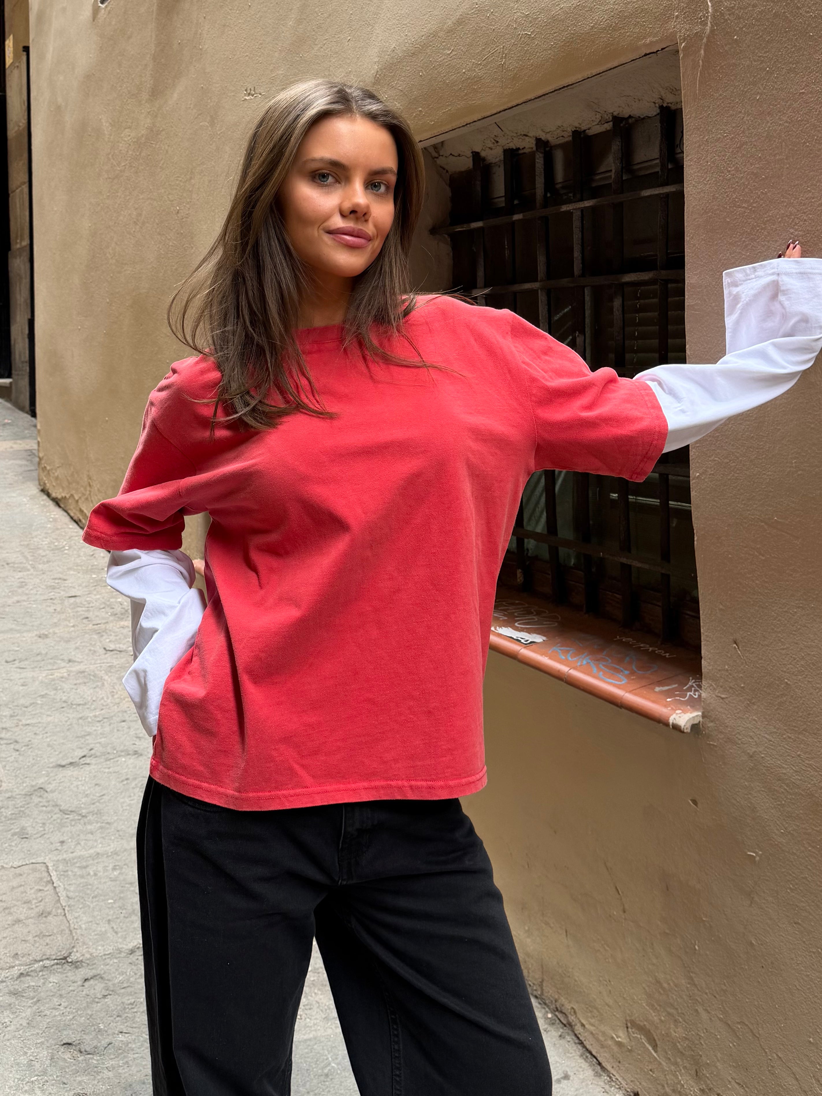 ALVIA LAYERED TEE - RED/WHITE