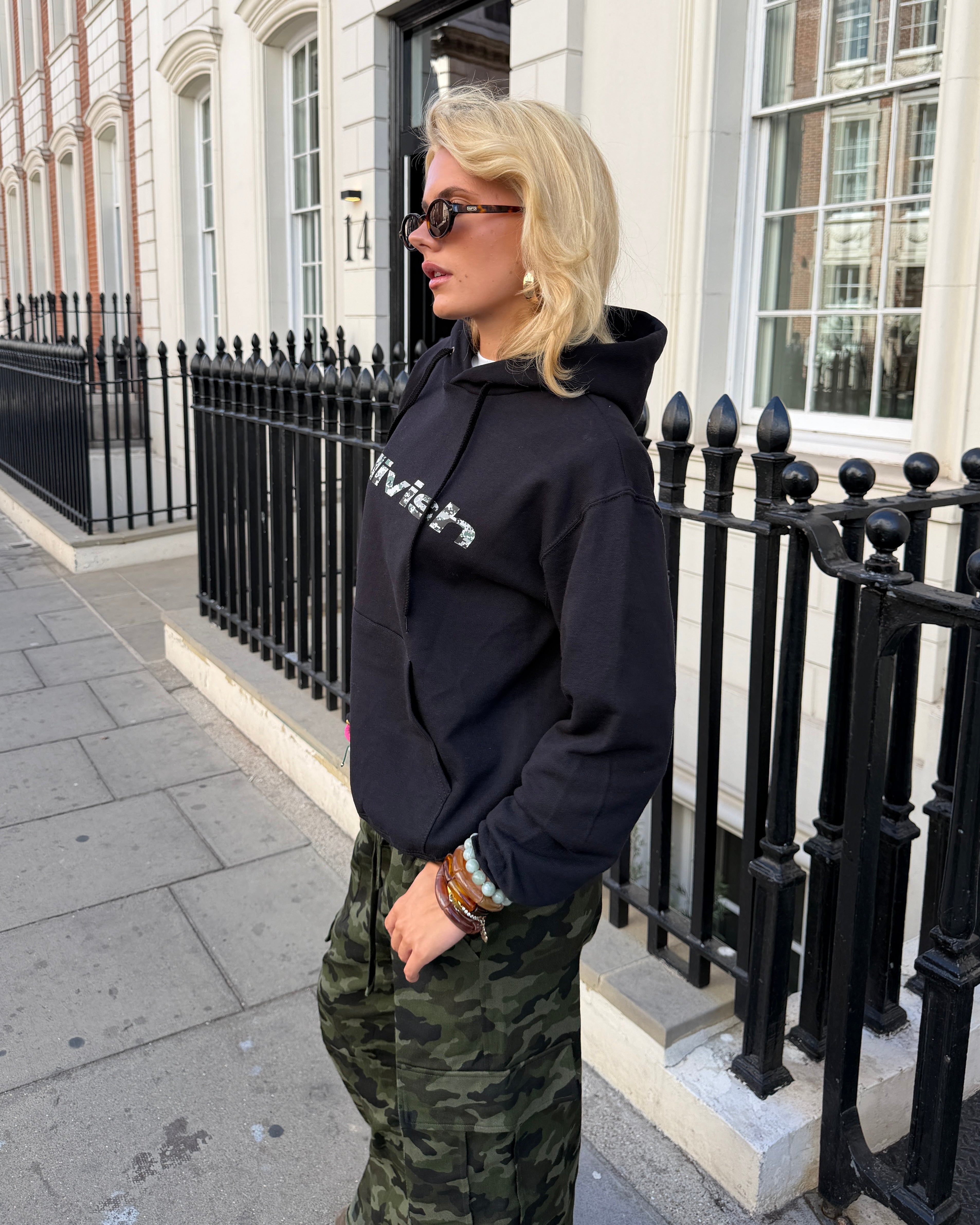 DEA HOODIE - BLACK