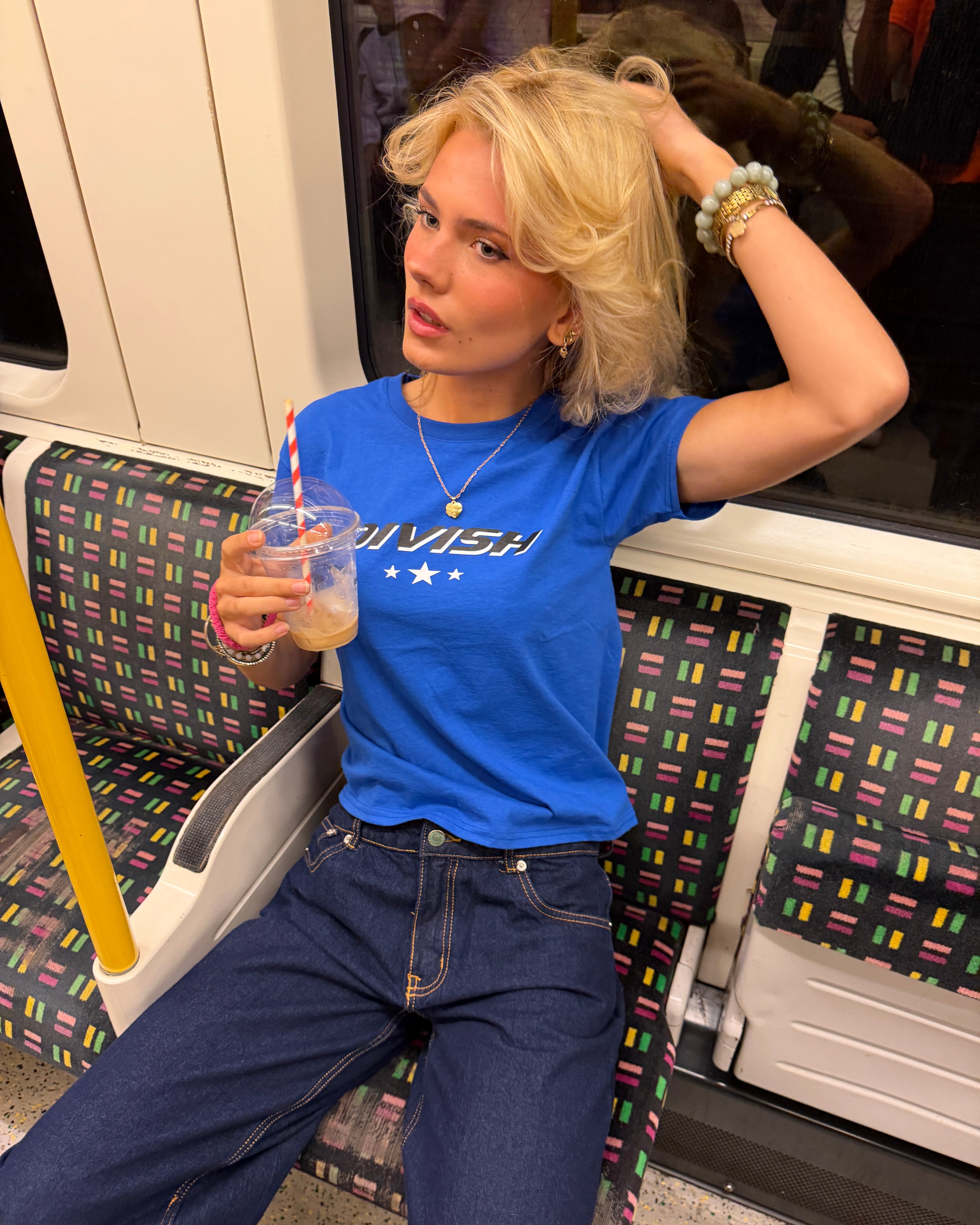 BLAUES BABY-TEE MIT GETRÄNKE-AUFKARTE - MARINEBLAU