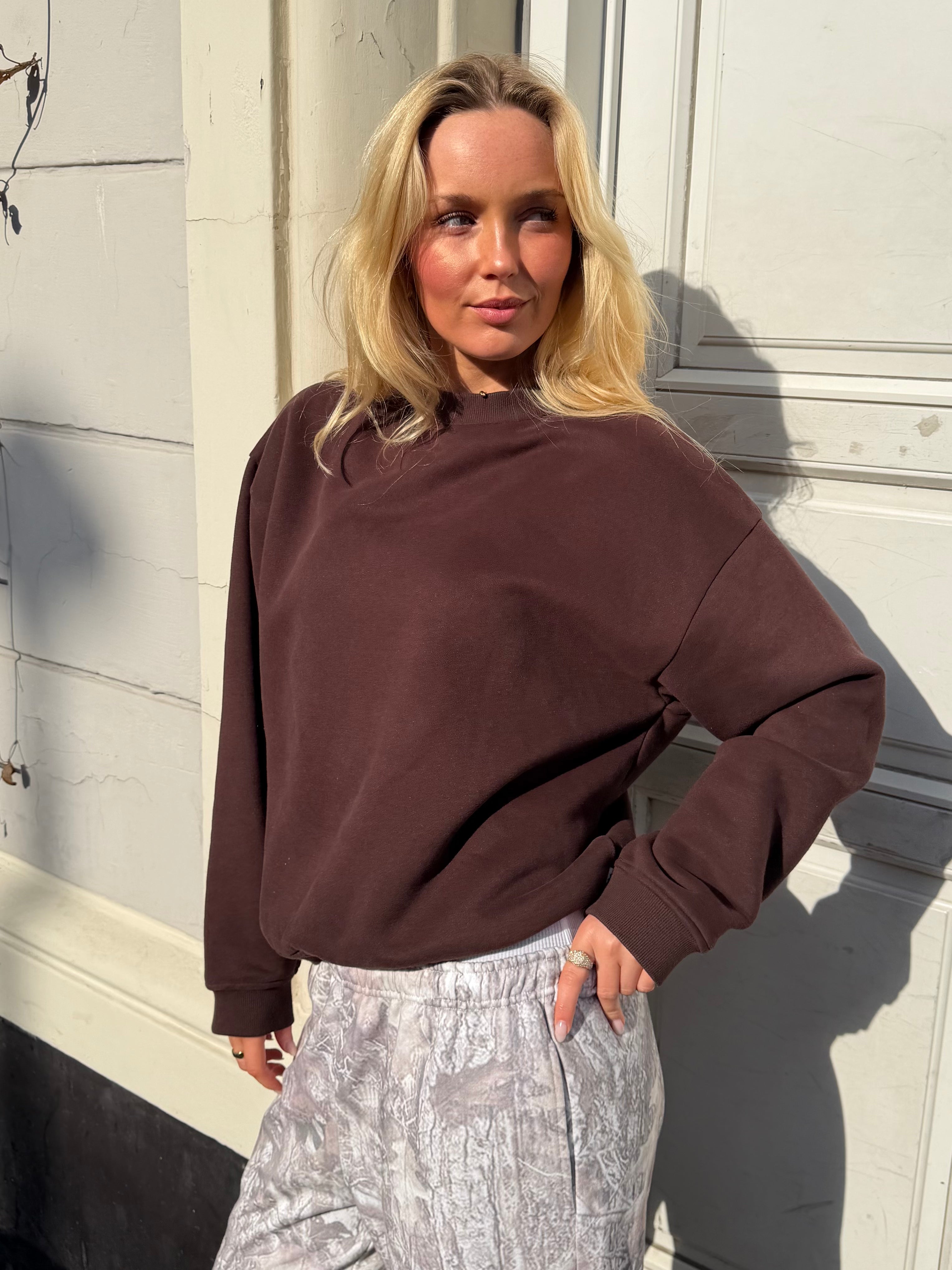 Oversize-Sweatshirt – Braun