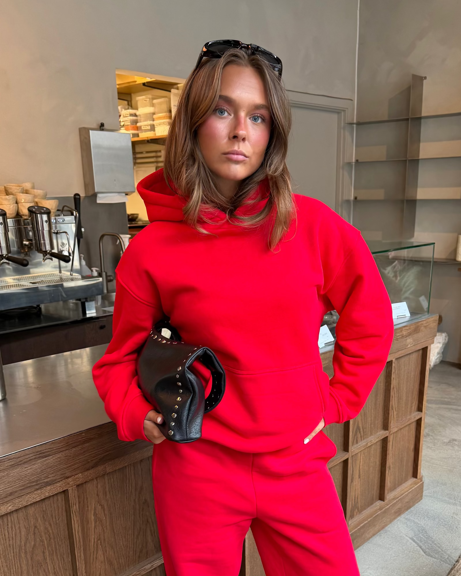 ÜBERGRÖSSERTER HOODIE - ROT