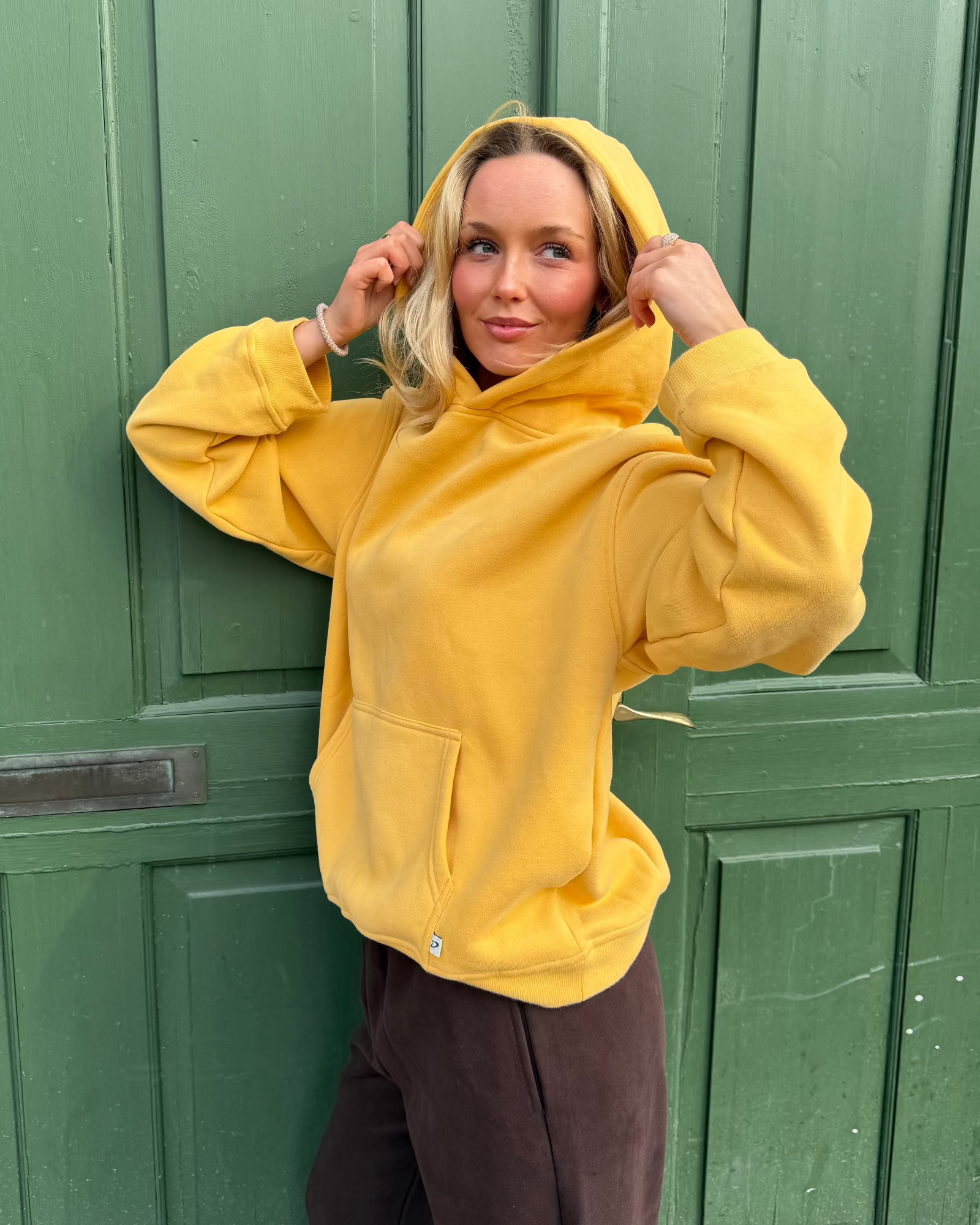 ÜBERGRÖSSERTER HOODIE - GELB