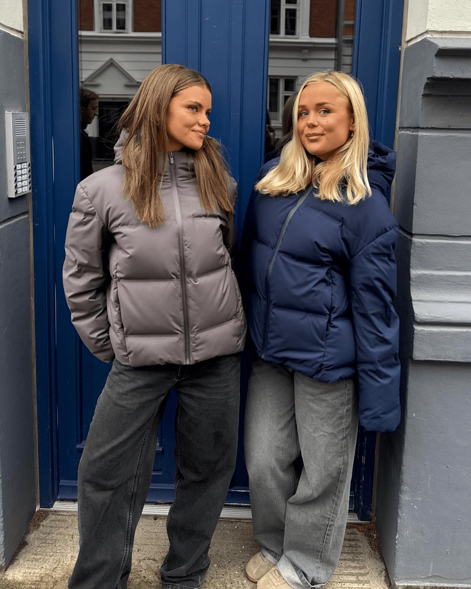 ISA DOWN JACKET - NAVY