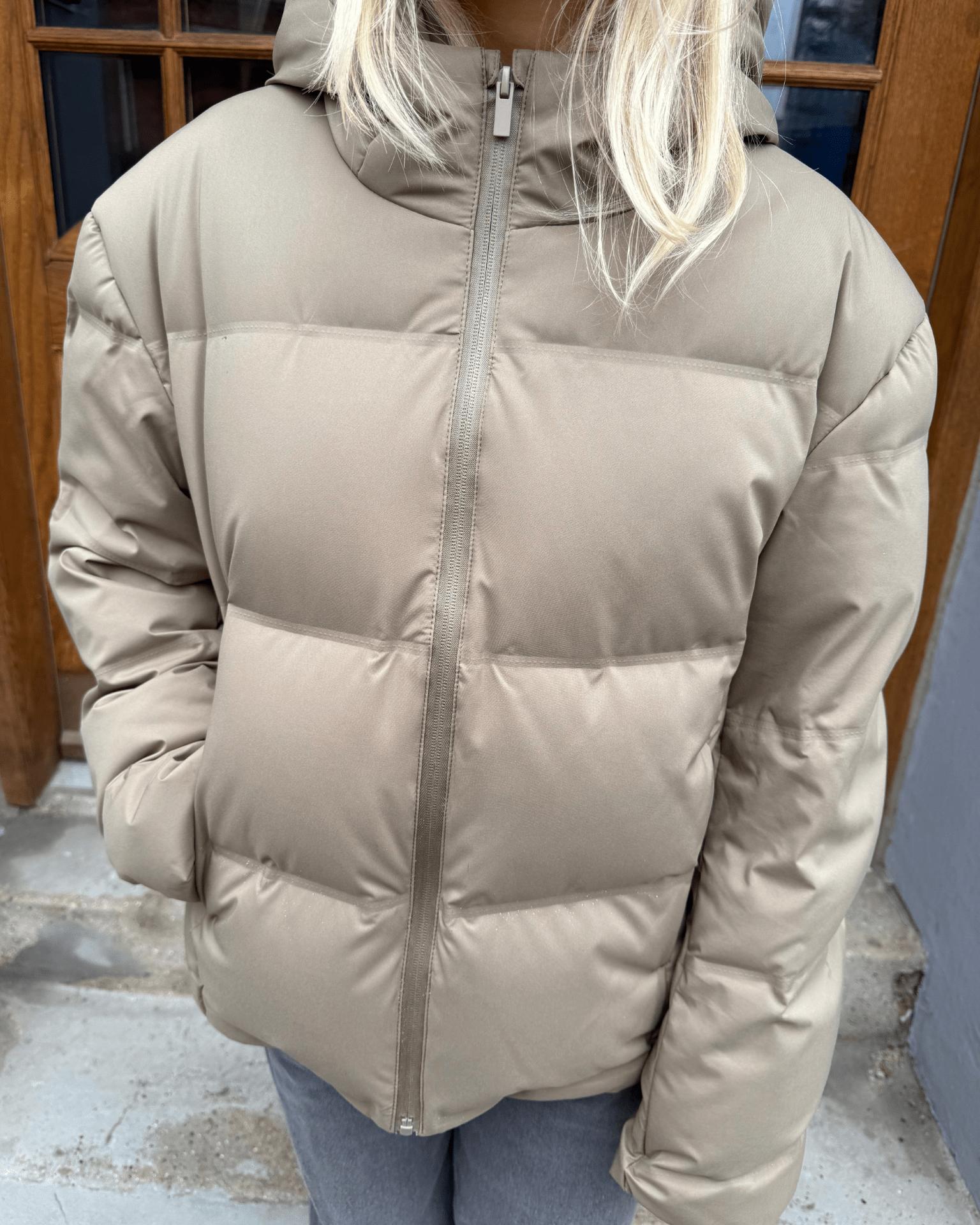 ISA DOWN JACKET - TAUPE
