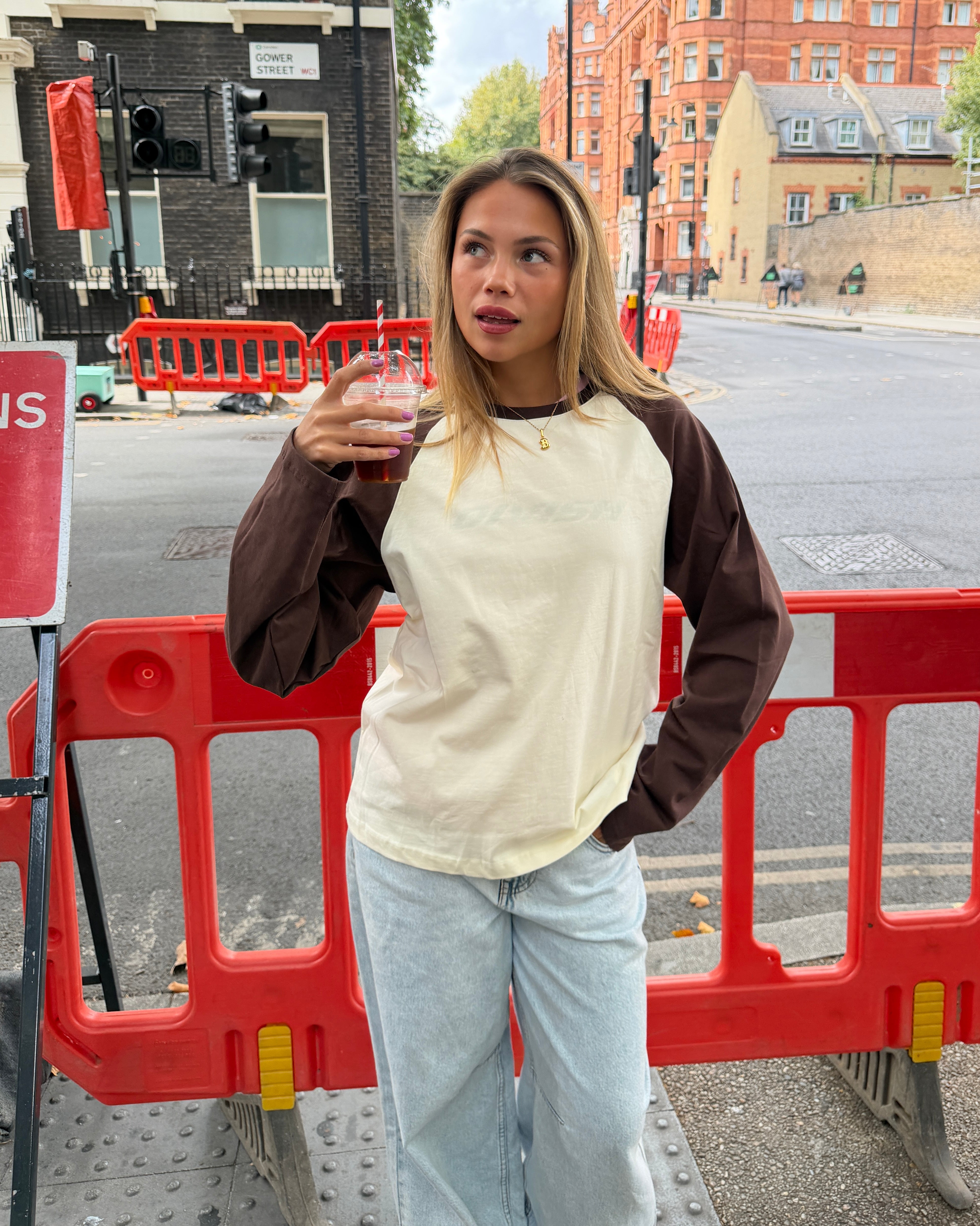 KLARA TEE - OFFWHITE/BROWN - Dinvintageshop