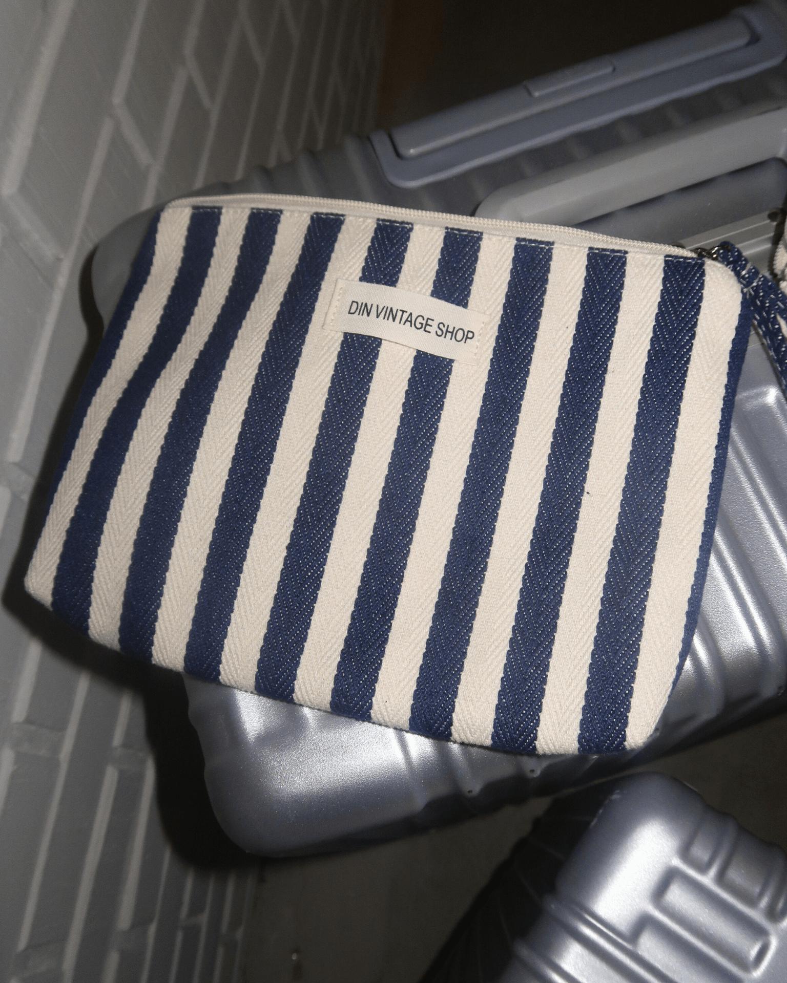 MAKEUP BAG - NAVY