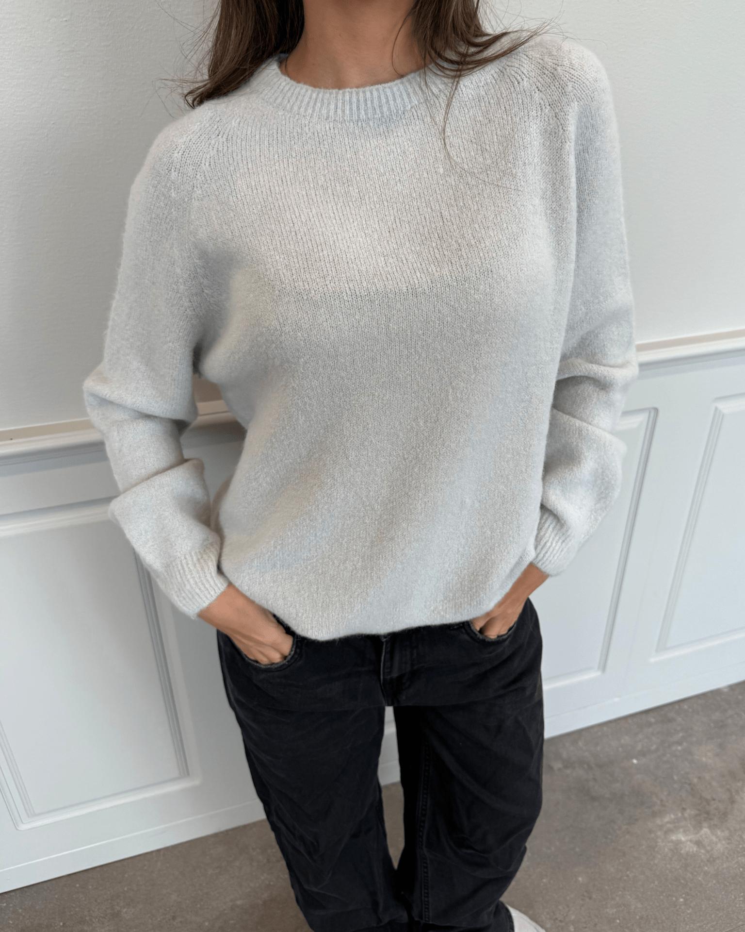 MOLLI KNIT - LIGHT GREY