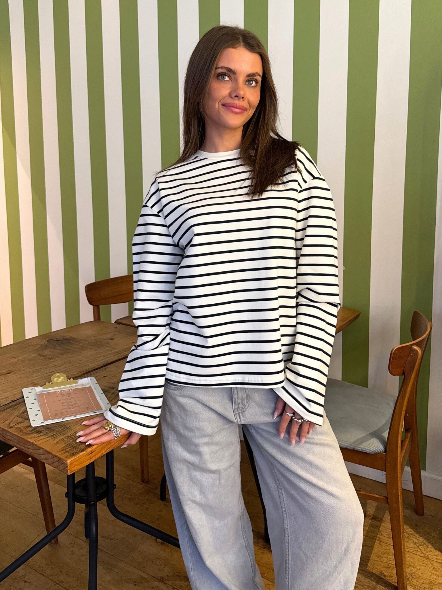 MYNTE STRIPE TEE - WHITE/NAVY - Dinvintageshop