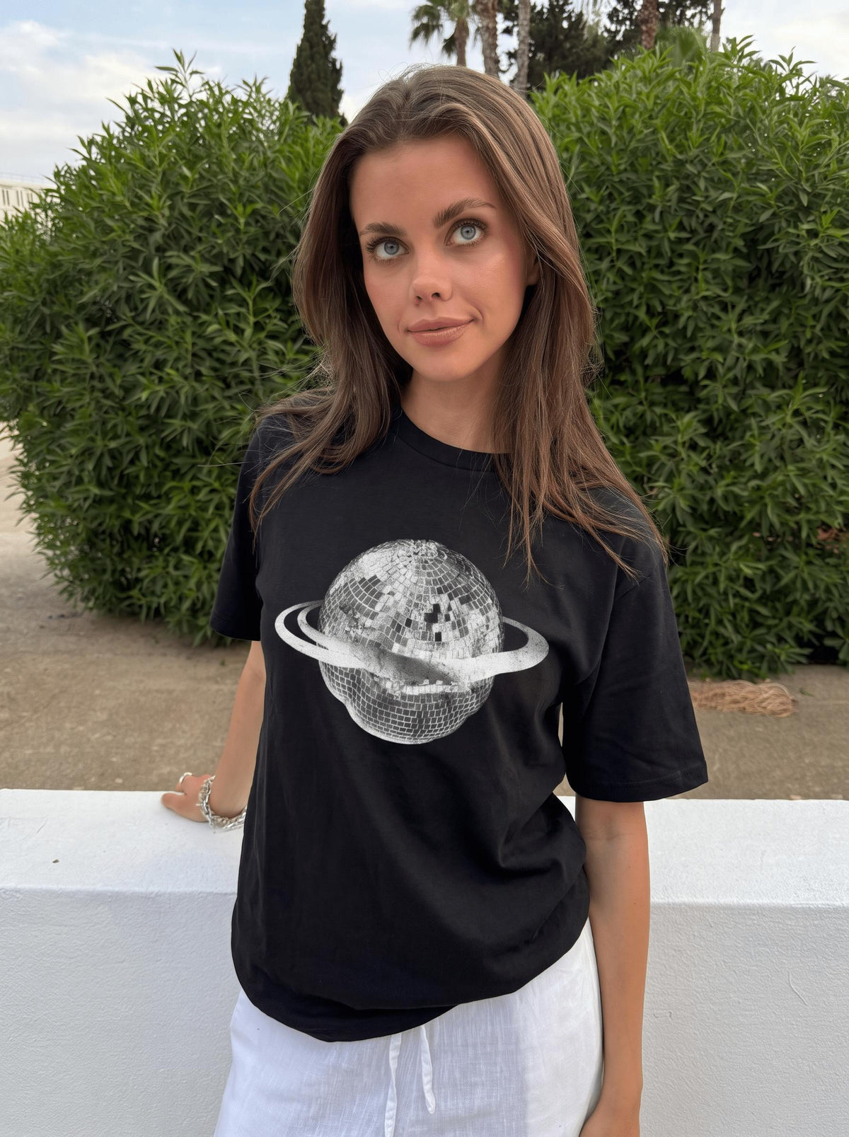 PLANET DISCO (white) UNISEX T-SHIRT - BLACK - Dinvintageshop