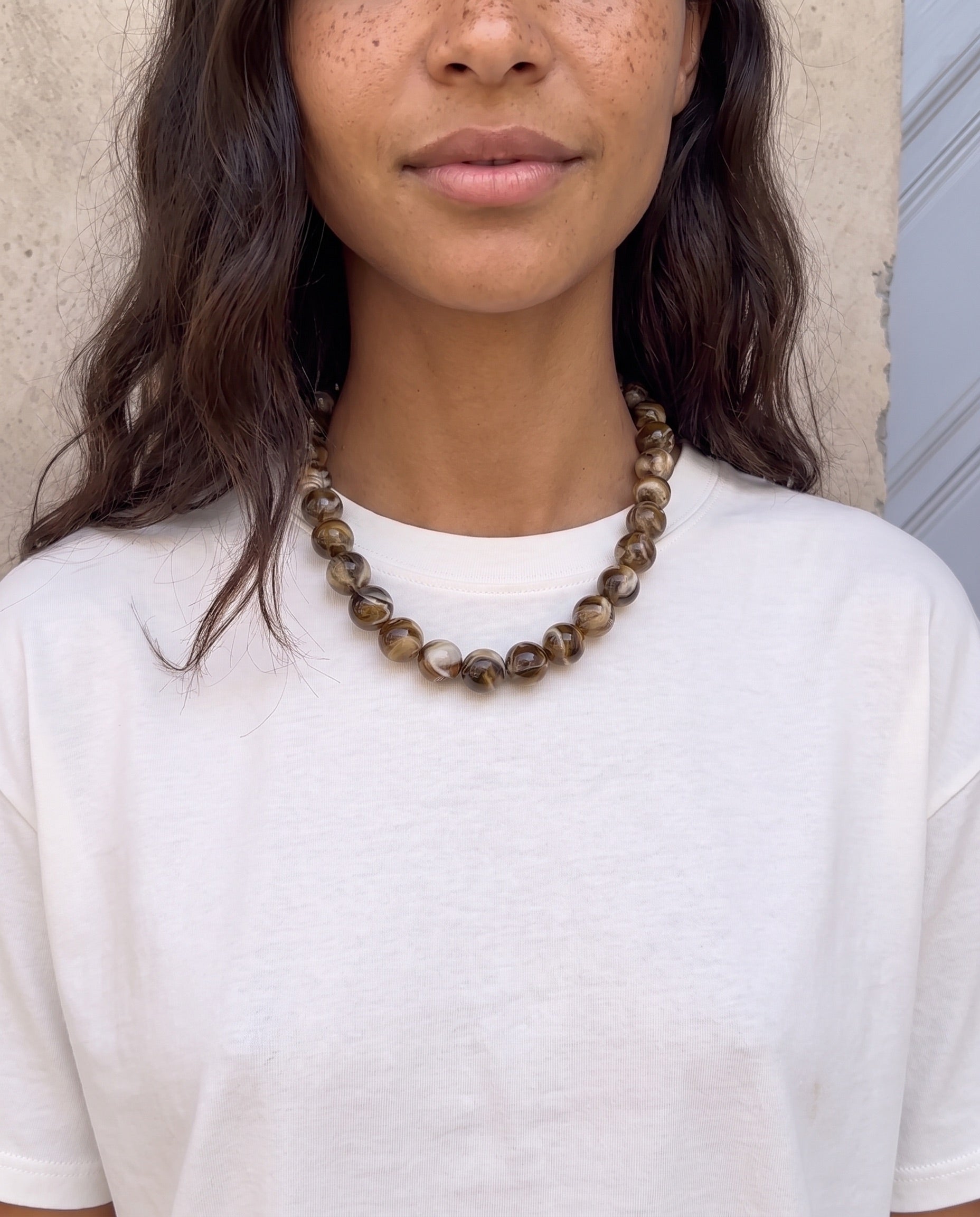 REGITSE HALSKÆDE - BROWN STONE - Dinvintageshop