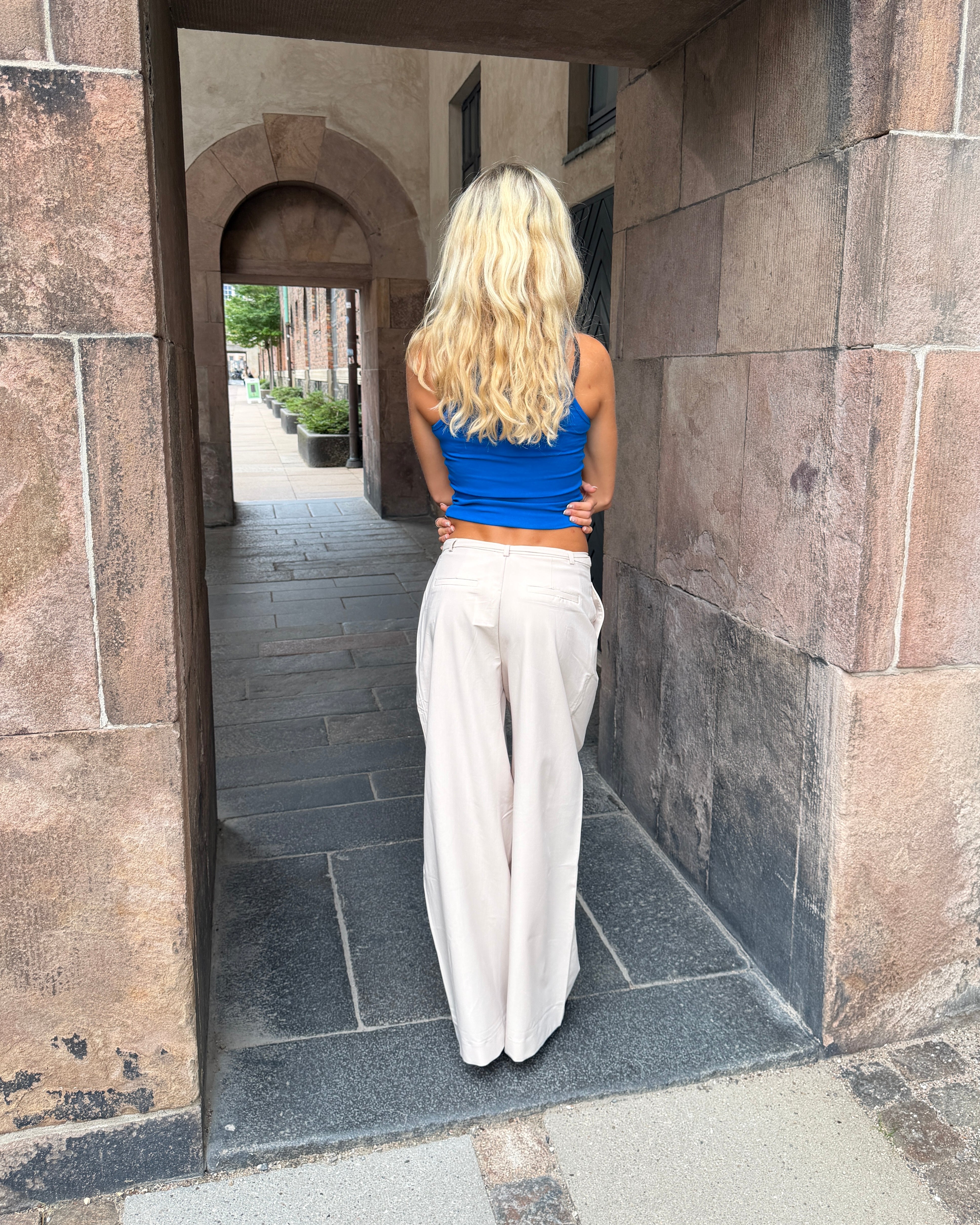 SARAH BAGGY SUIT PANT - SAND