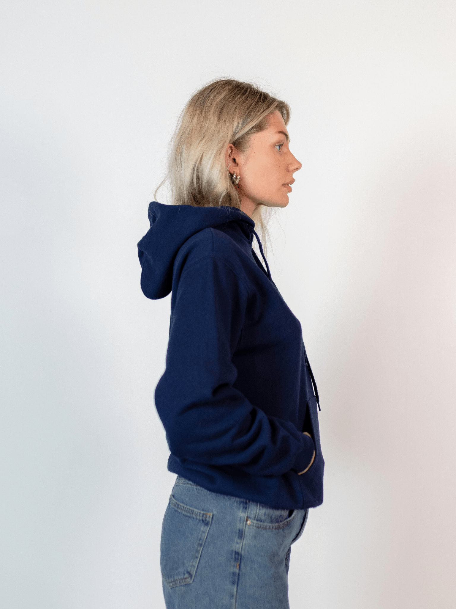 SHELLY (blå) HOODIE - NAVY - Dinvintageshop